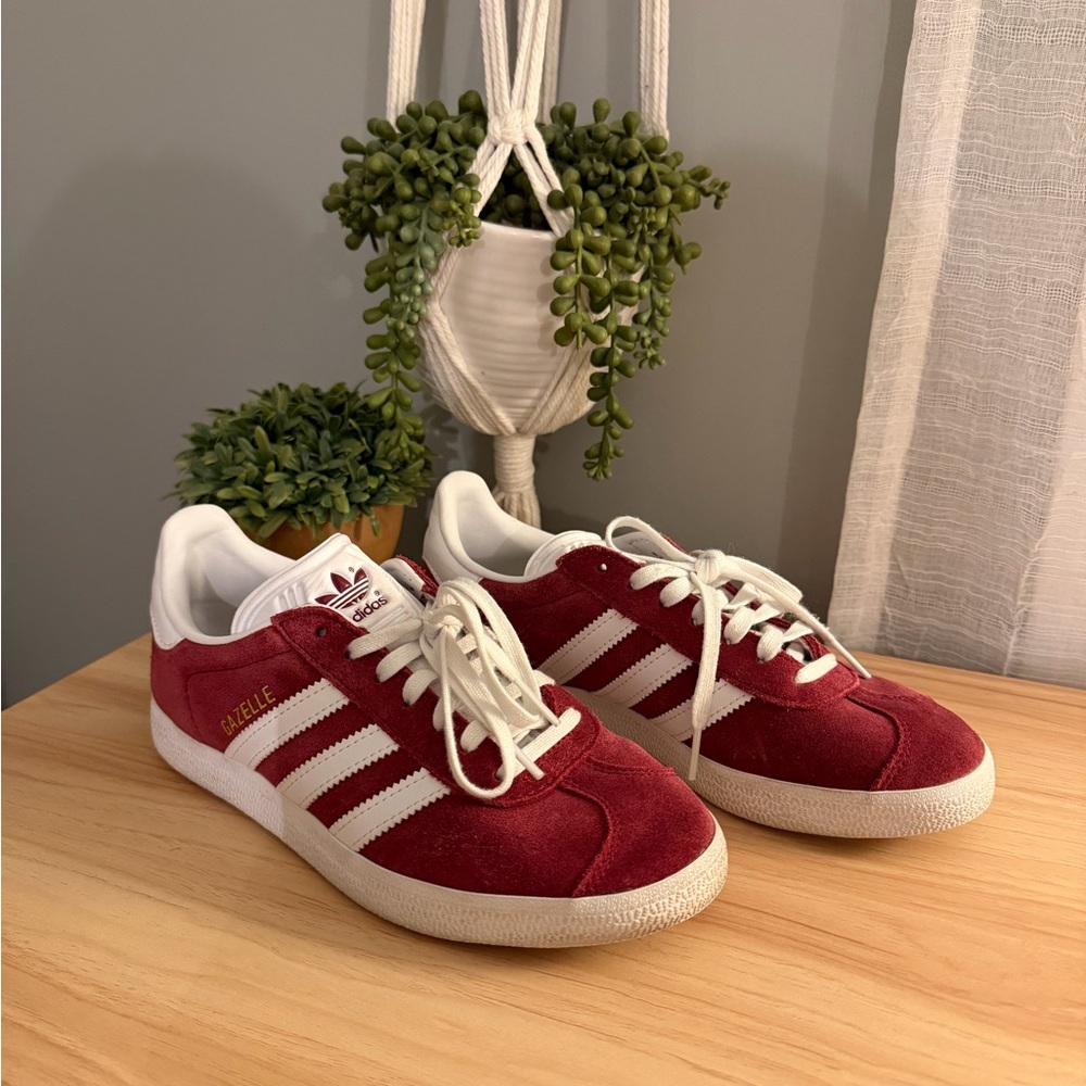Adidas Gazelle OG Sneakers – Red Suede with White Stripes – Women’s 6.5